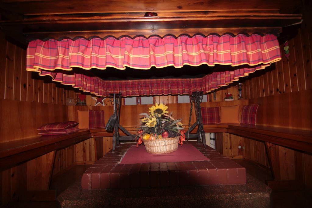 Albergo Trieste Tambre dʼAlpago المظهر الخارجي الصورة
