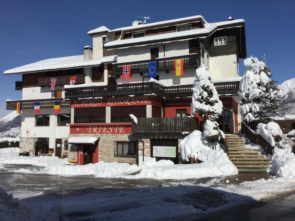 Albergo Trieste Tambre dʼAlpago المظهر الخارجي الصورة