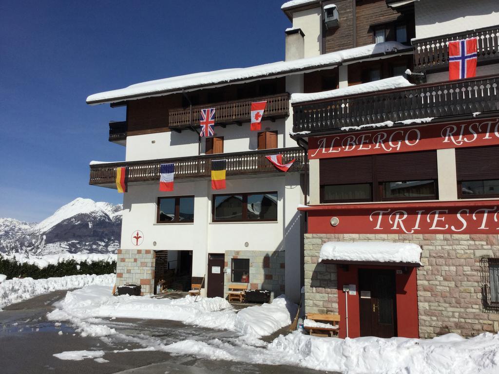 Albergo Trieste Tambre dʼAlpago المظهر الخارجي الصورة