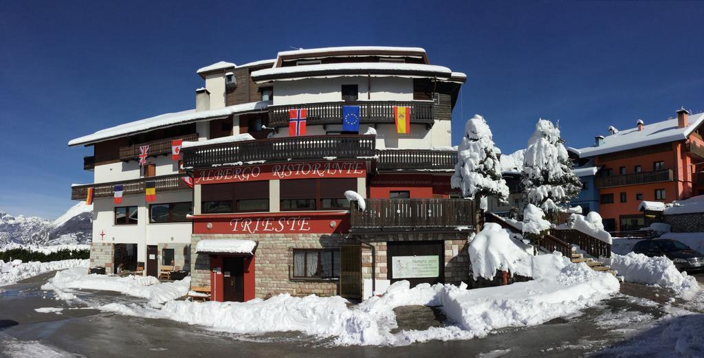 Albergo Trieste Tambre dʼAlpago المظهر الخارجي الصورة